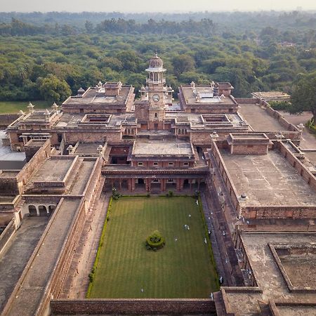 Umed Bhawan Palace, Kotah Esterno foto